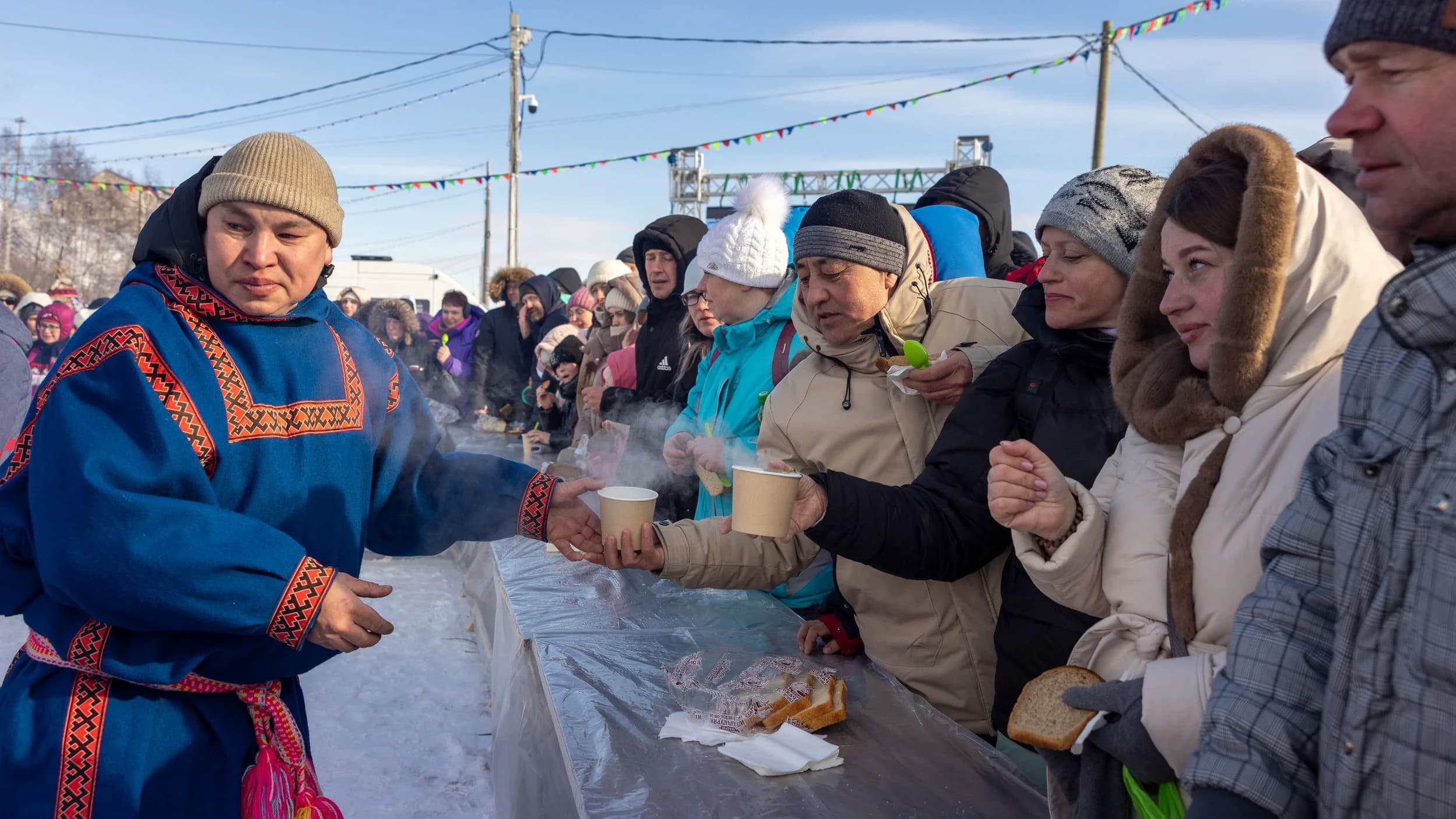 Гостей бесплатно угостят ухой