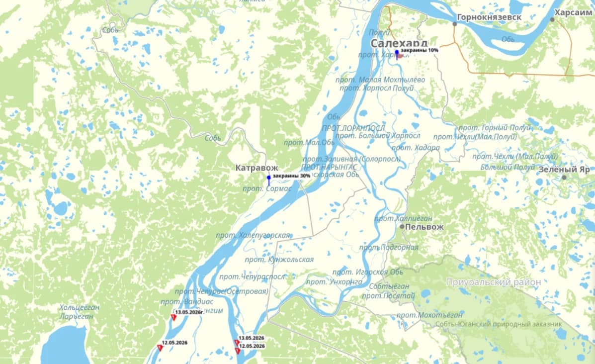 Голова ледохода на Оби в 70 километрах от Салехарда
