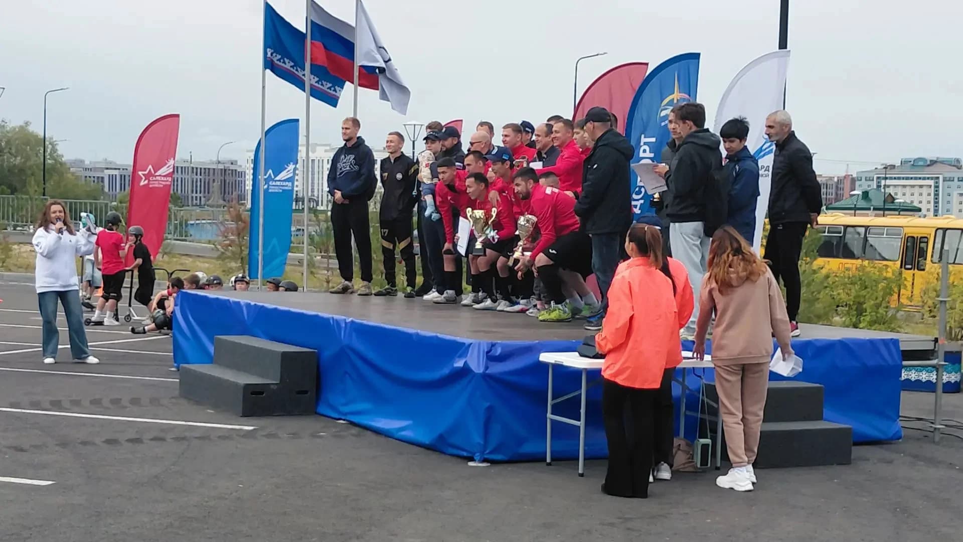 Награждение победителей и призеров чемпионата ЯНАО по мини-футболу