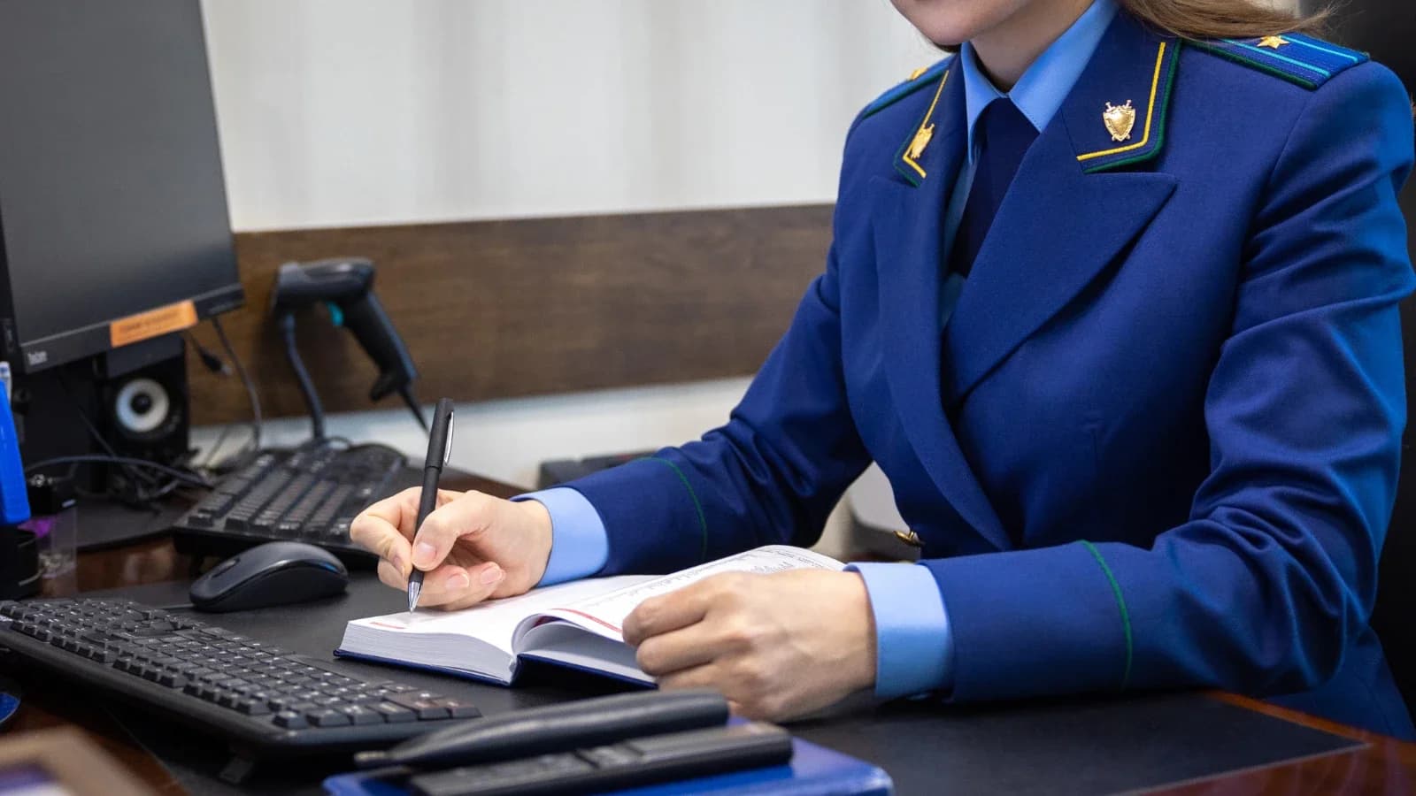 Прокуратура Салехарда установила предварительную причину пожара в многоквартирнике