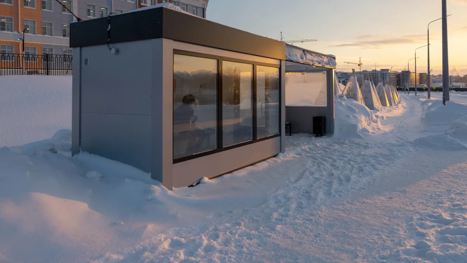 В Салехарде теплые остановки работают в одном зимнем режиме несмотря на морозы
