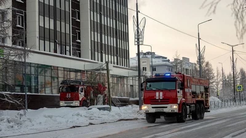 В Салехарде загорелась квартира в многоэтажке