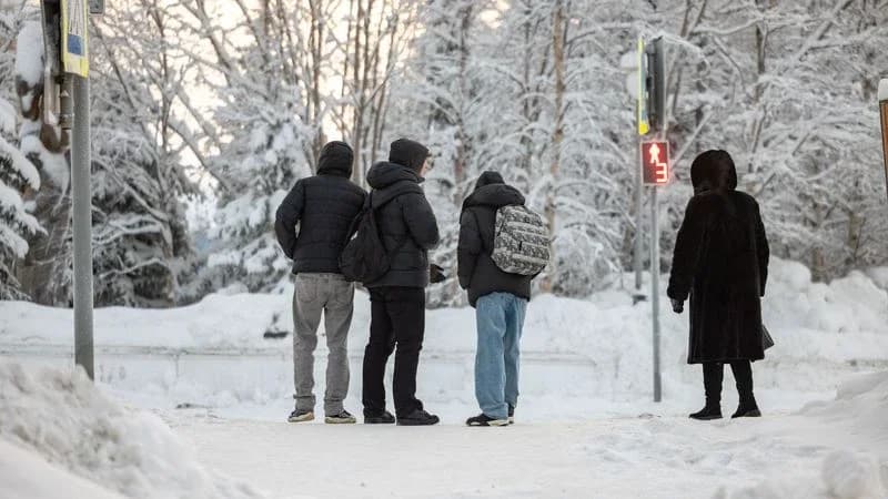 Школьники Салехарда пропустили занятия из-за сильных морозов