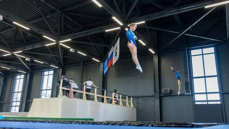 Воздушная гимнастка из Салехарда взяла россыпь медалей на всероссийском первенстве