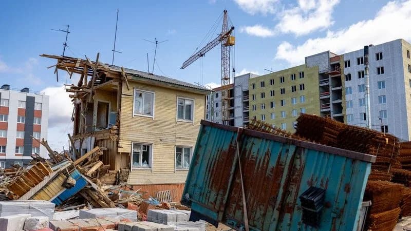 В Салехарде снесут десятки аварийных домов