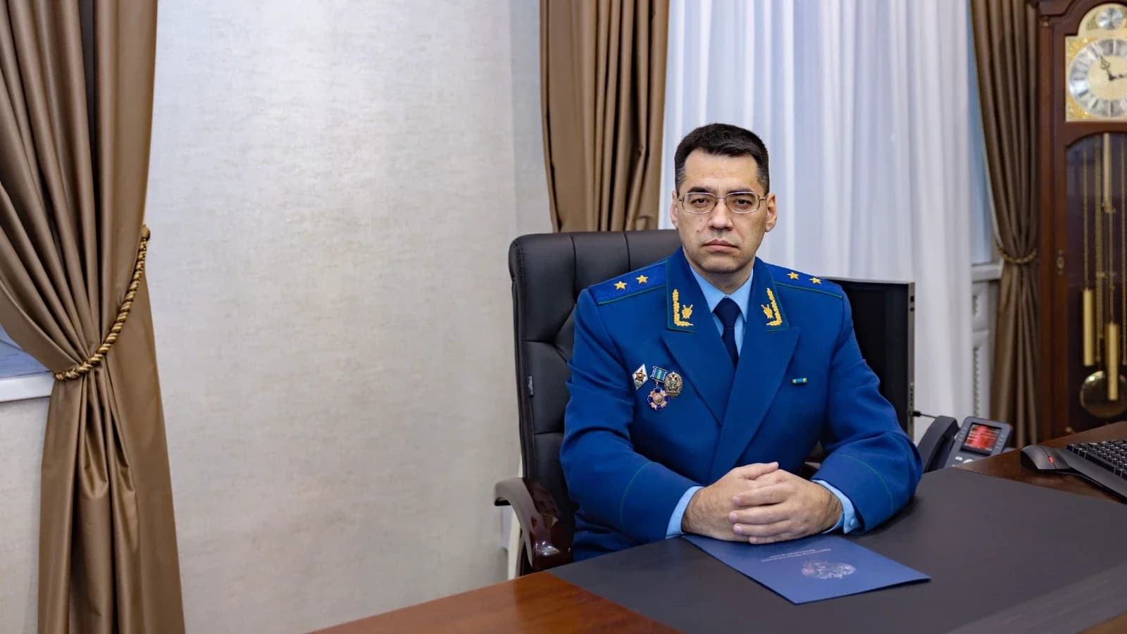 Жительница Салехарда пожаловалась на хранение инструментов в музыкальной школе