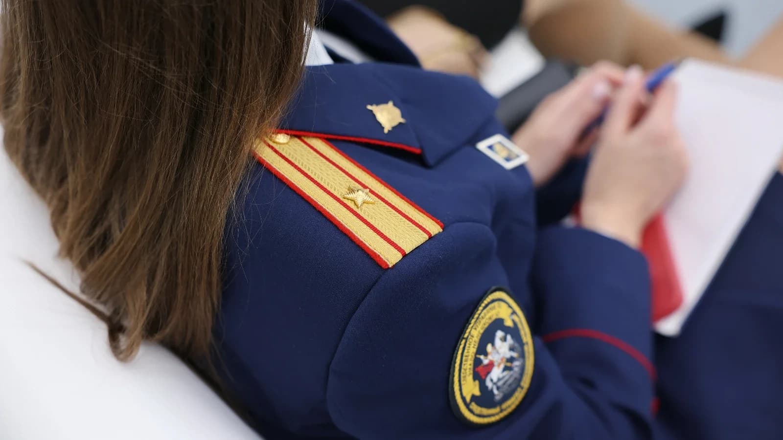 В Салехарде пьяный конфликт у бара привел к поножовщине