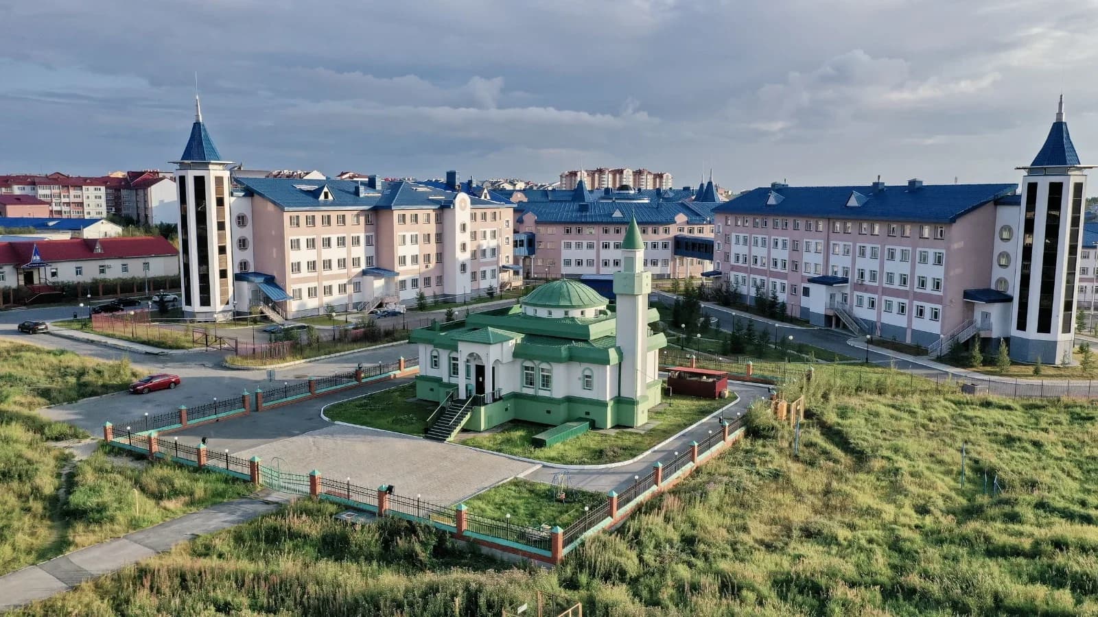 Соборная мечеть в Салехарде отмечает 25-летие: факты и мифы