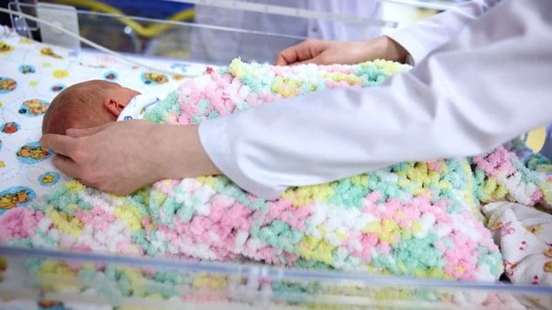 Сотый с начала года ребенок Салехарда родился в семье участника СВО