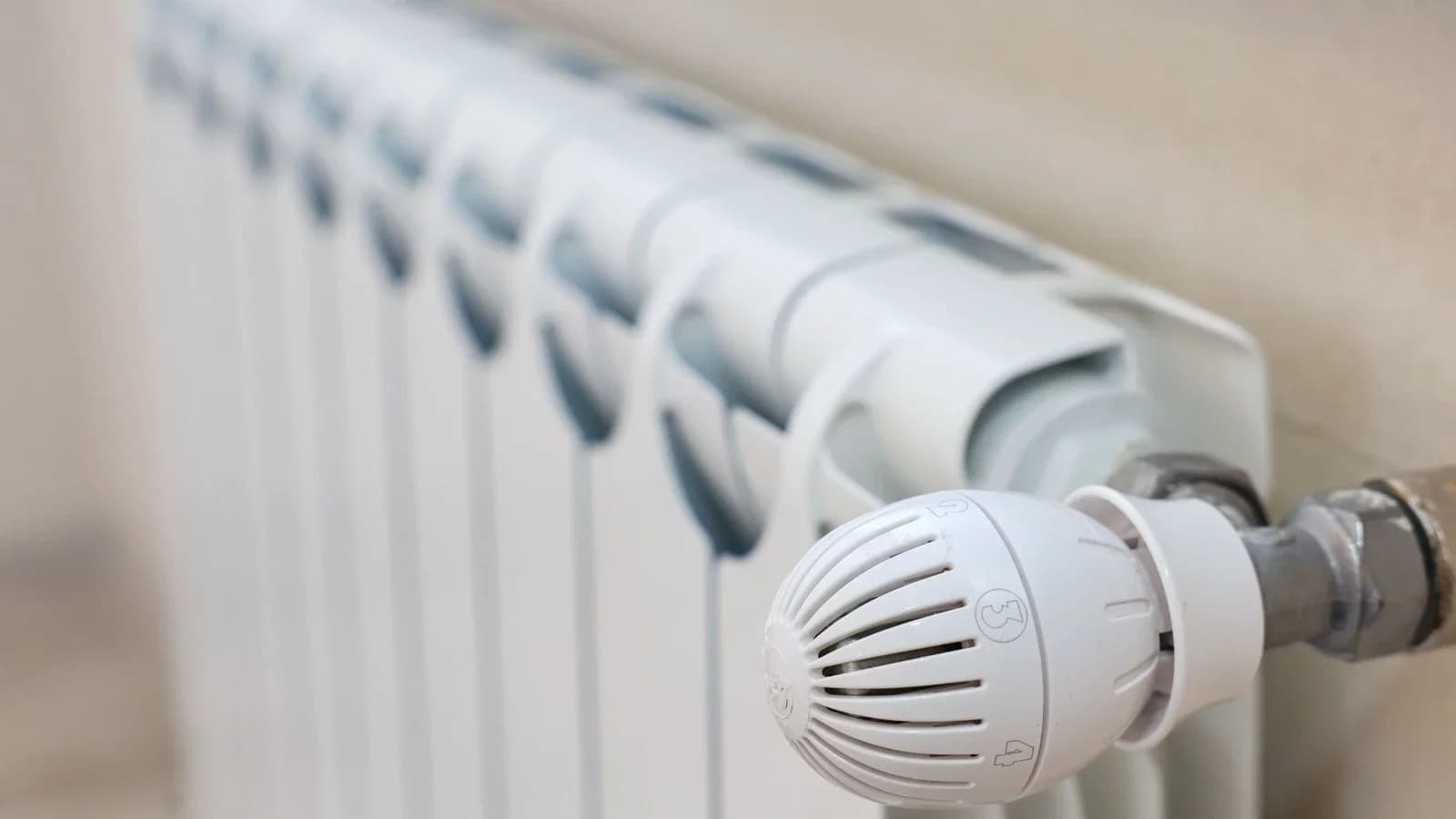 В Салехарде несколько домов временно остались без теплоснабжения