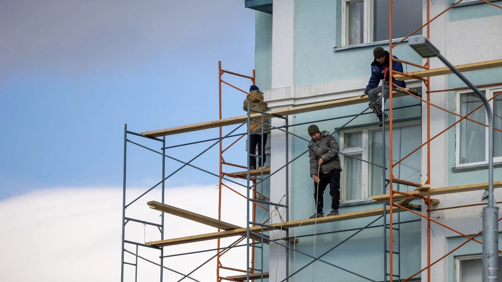 В Салехарде два дома попали в программу капремонта