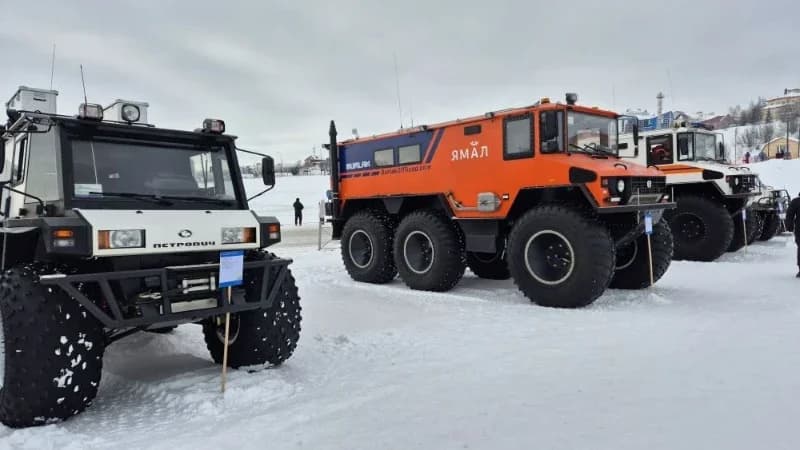 Спасатели показали ТРЭКОЛы и БПЛА на Дне оленевода в Салехарде