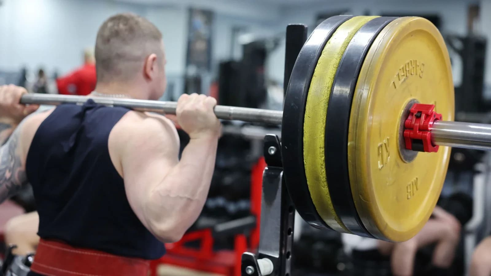 Ямальские силачи продемонстрируют мастерство на турнире памяти героя СВО в Салехарде