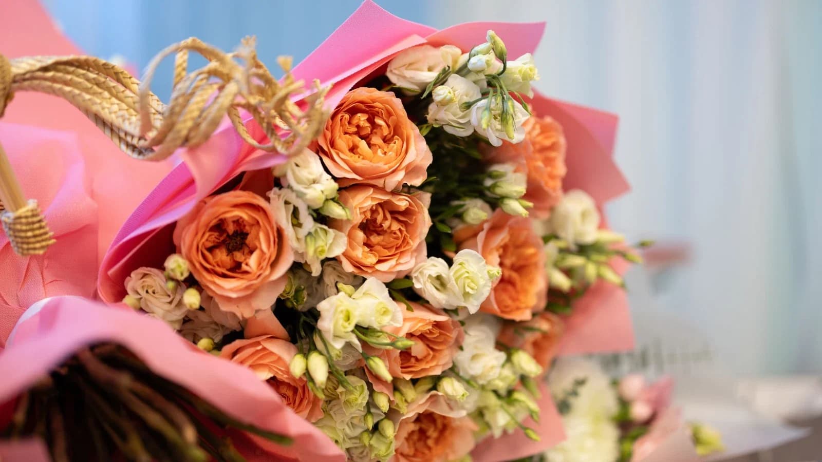 Глава Салехарда наградил бухгалтера и водителя