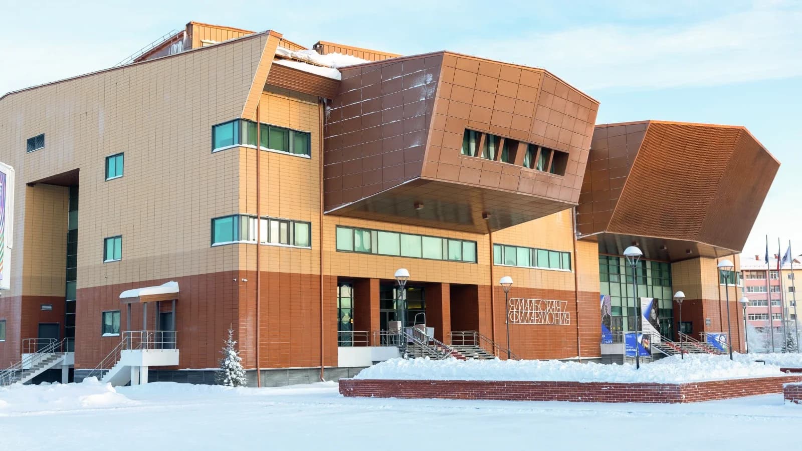 Музыка не имеет границ: ямальская скрипачка о возможностях филармонии и заграничных гастролях