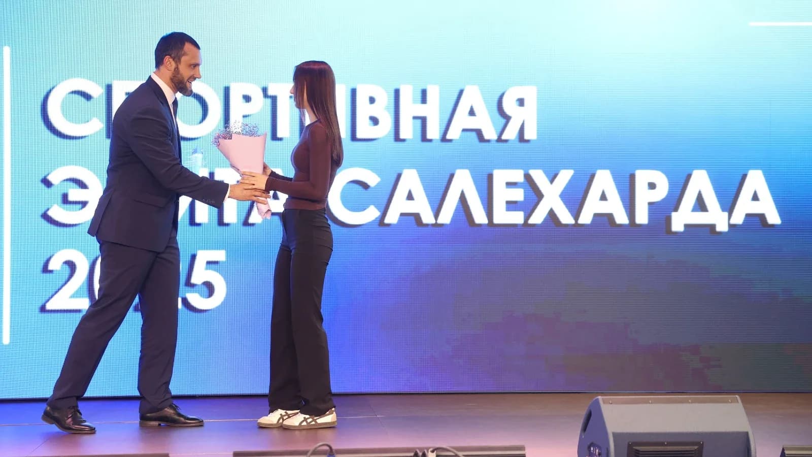 Спортивную элиту Ямала наградил губернатор Артюхов в Салехарде