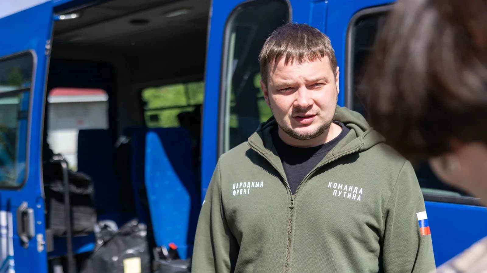 Крупную партию гуманитарного груза доставили из Салехарда в зону СВО