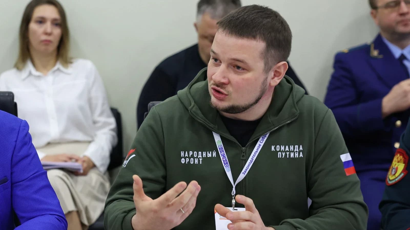 Депутат гордумы Салехарда спас людей в Донецкой народной республике