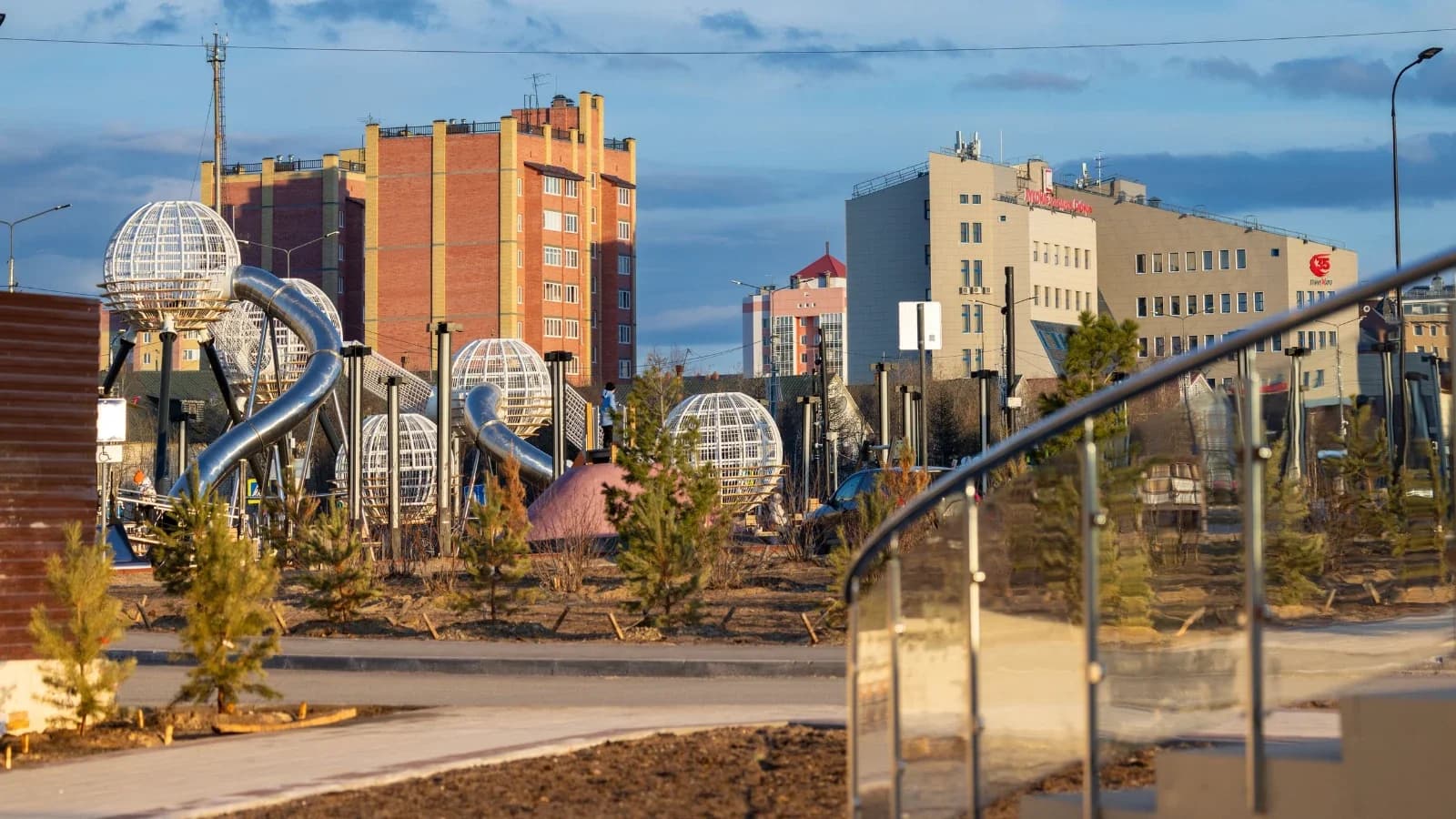 Дети — самое дорогое: губернатор ЯНАО Дмитрий Артюхов обратился к юным ямальцам
