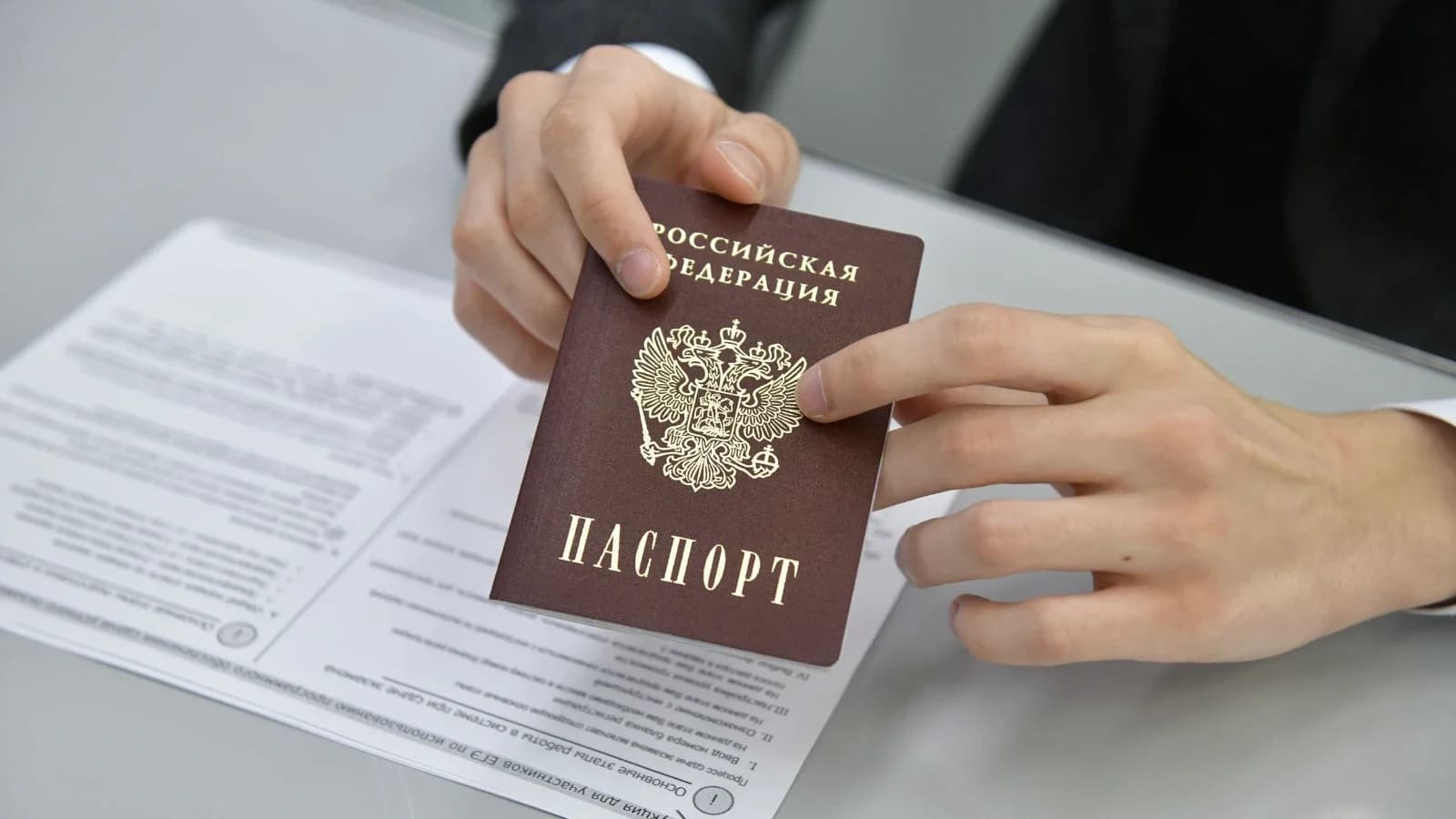 В ЯНАО учителя, подготовившие лучших выпускников, получат гранты главы Ямала