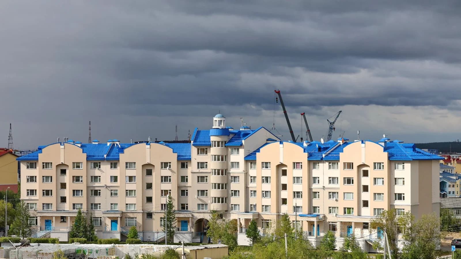 Потепление в Салехарде откладывается: какую погоду ждать в выходные