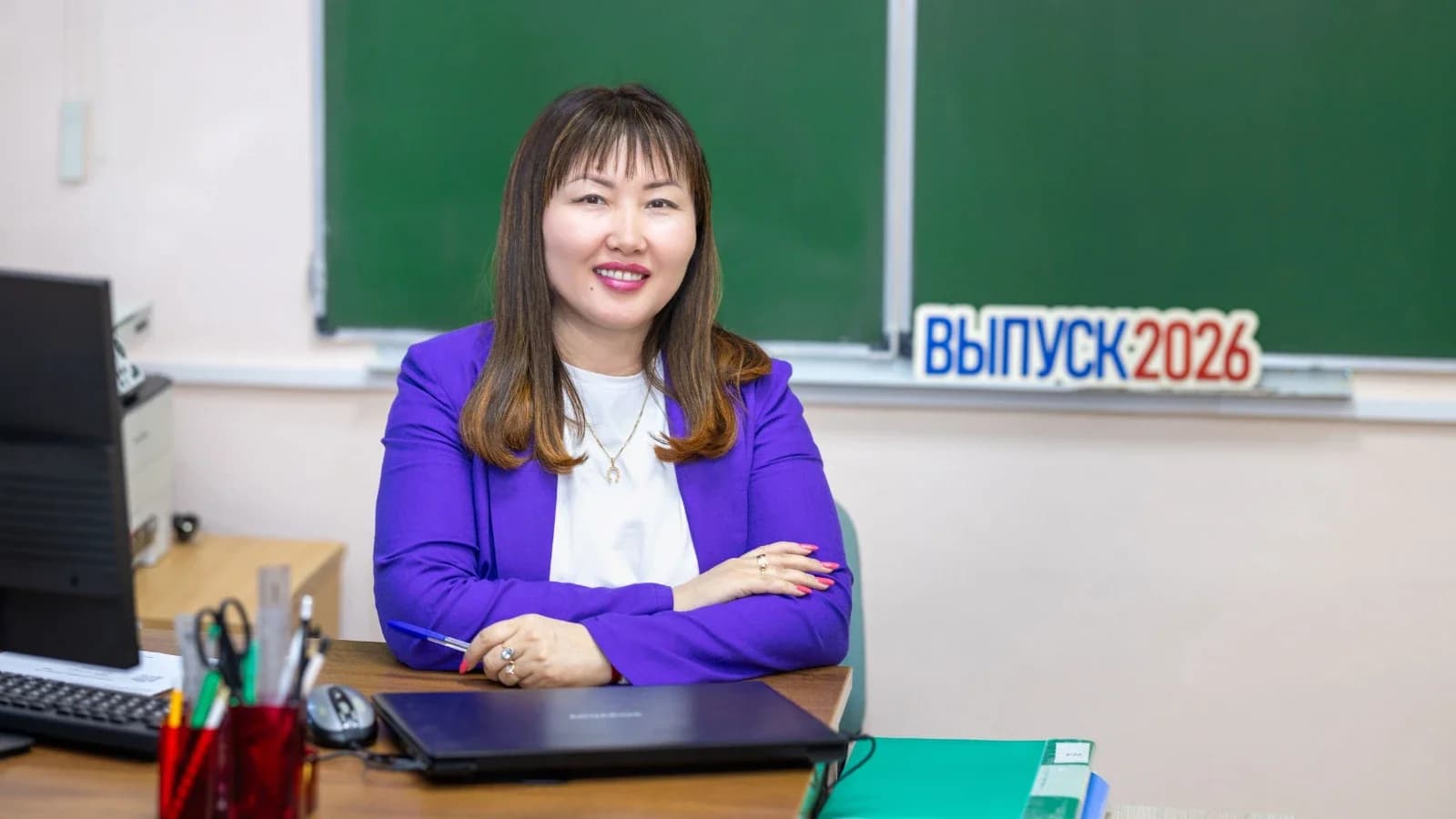 «Главное — это ребенок»: интервью с учителем из Салехарда Данарой Апушевой
