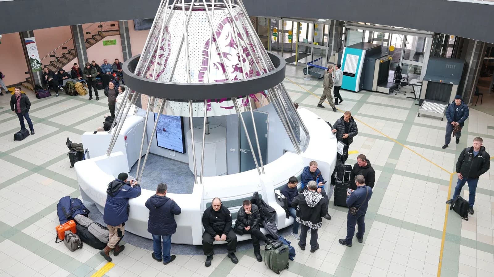 Самолеты из Москвы и Сочи опоздают в Салехард