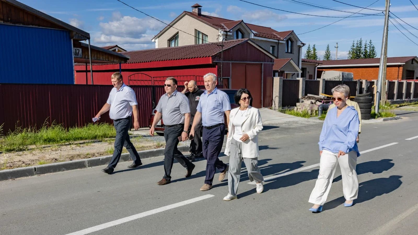 Общественники Салехарда проверили парковку, устроенную по поручению главы ЯНАО