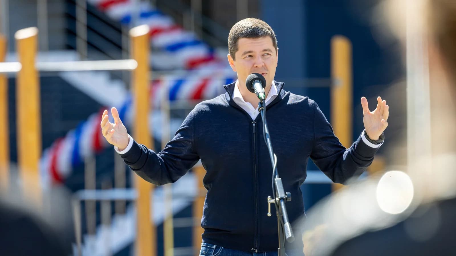 Ямал отправил гуманитарную помощь в Волноваху