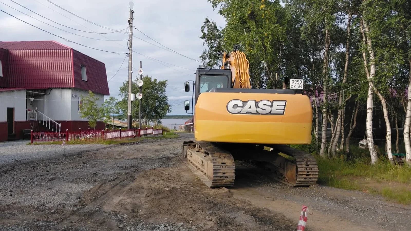 В Горнокнязевске строители готовятся к ремонту дороги