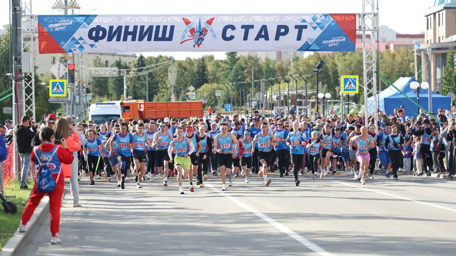 В Салехарде стартовал полумарафон «Полярный круг»