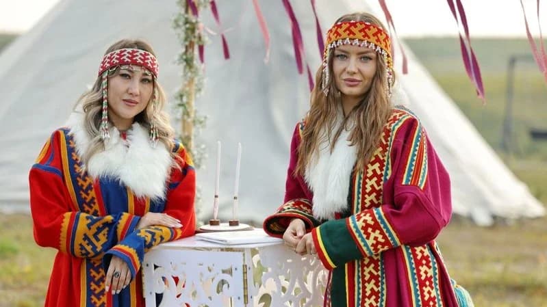 Губернатор ЯНАО поздравил жителей округа с Днем языков народов РФ