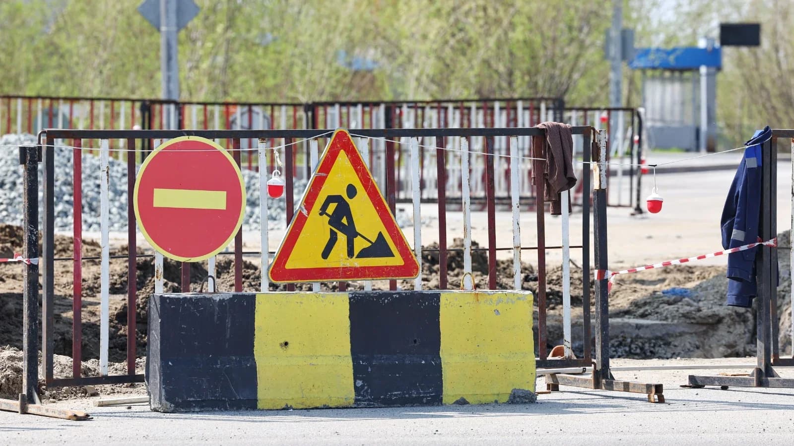 В Салехарде начались перекрытия дорог