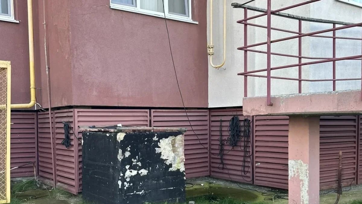 Эстетика и безопасность: проблема проводов для подогрева авто остро стоит в Салехарде