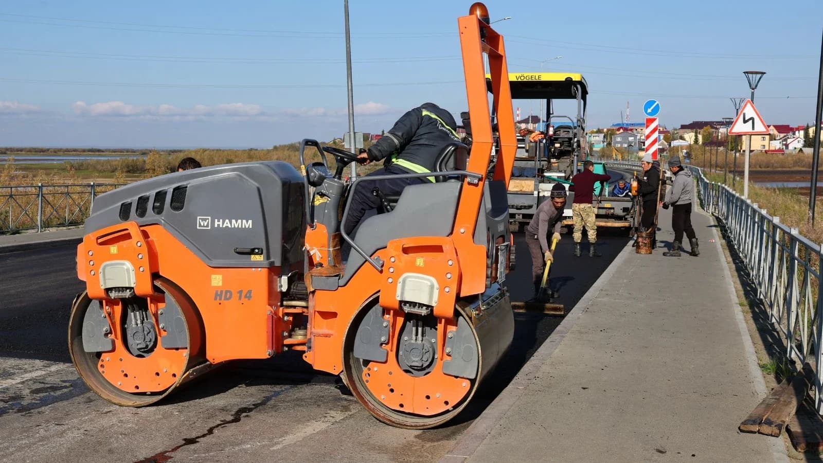 В Салехарде временно открыли дороги для автомобилистов из-за выборов